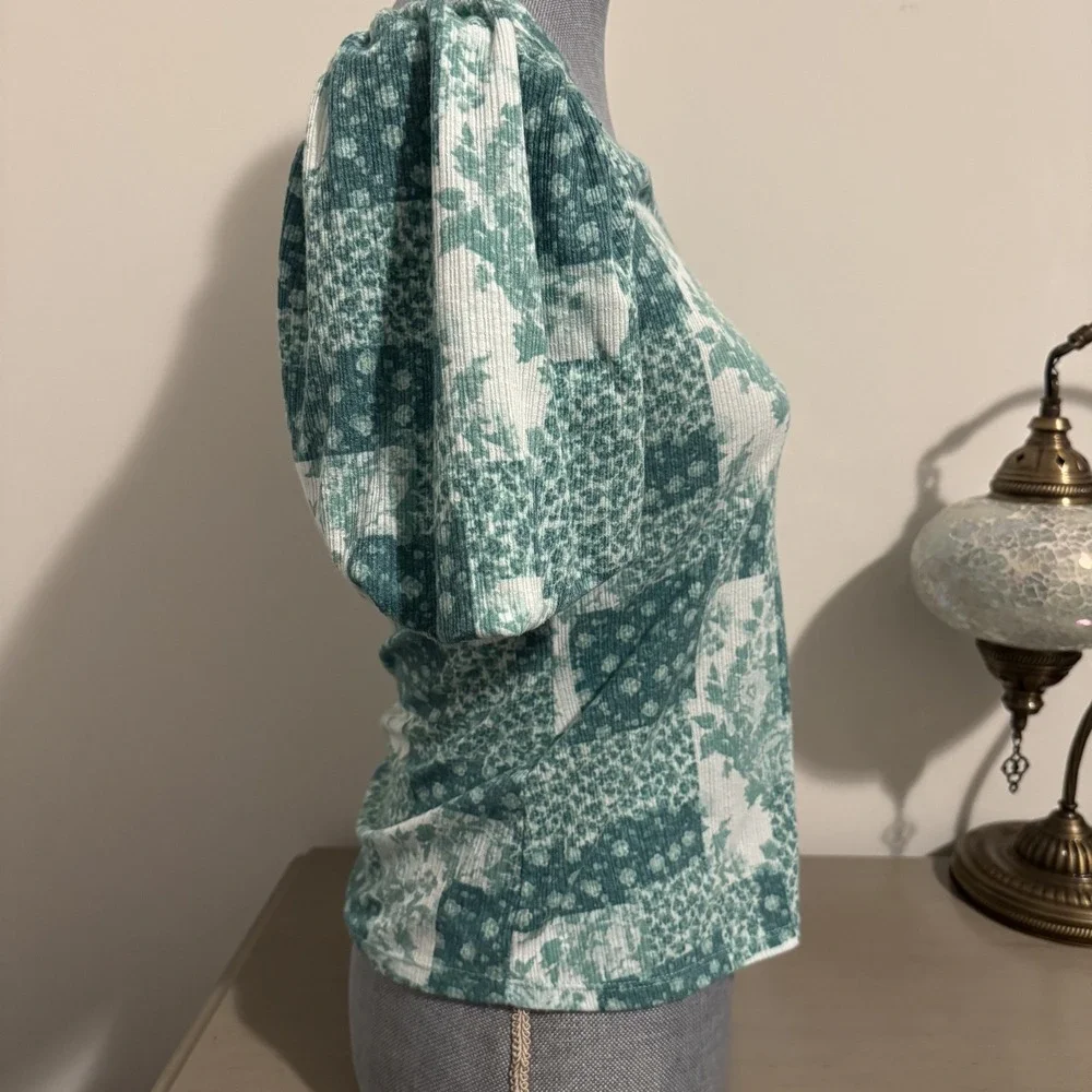 Lauren Conrad Puff Sleeve Top XS Green Patchwork Floral Cottagecore Romantic - Picture 7 of 8